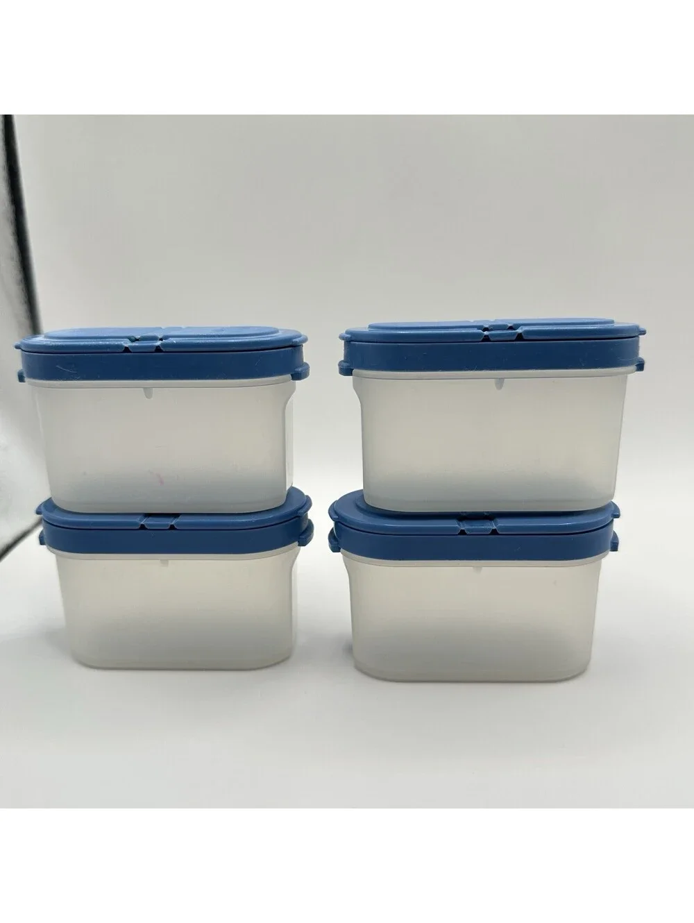 Tupperware Modular Mates Spice Container Shakers #1843 W/Blue Lids Set Of 4